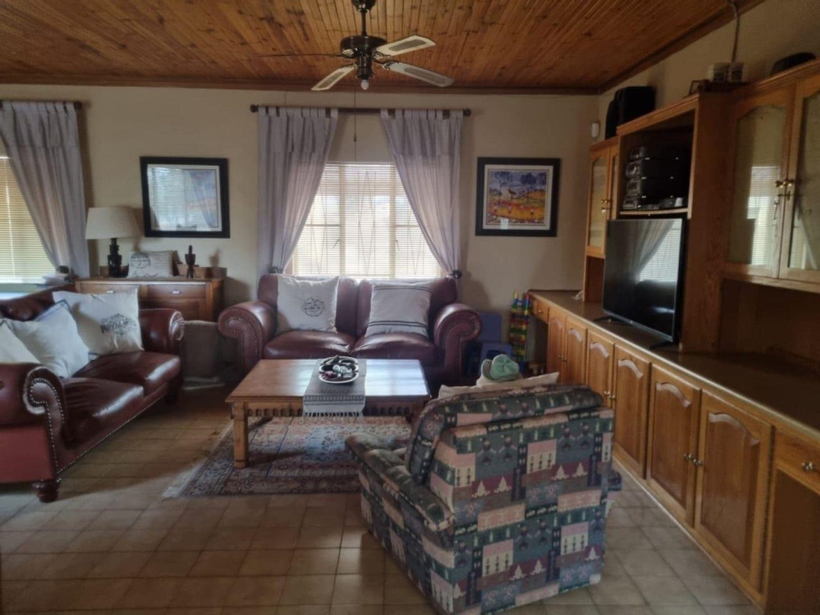 3 Bedroom Property for Sale in Upington Rural Northern Cape
